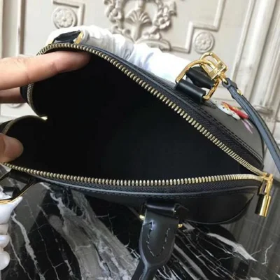 Сумка Louis Vuitton Alma BB M54836 Epi Leather "Black" фото № 10