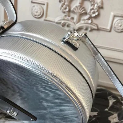 Сумка Louis Vuitton Petite Boite Chapeau M53074 Epi Leather фото № 8 Сумка Louis Vuitton Petite Boite Chapeau M53074 Epi Leather фото № 8