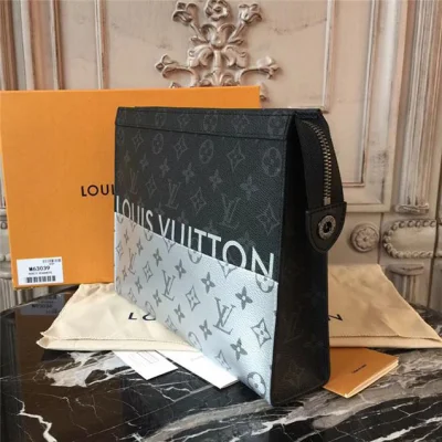 Клатч Louis Vuitton Monogram Eclipse Canvas Pochette Voyage MM M63039 "Black" фото № 3