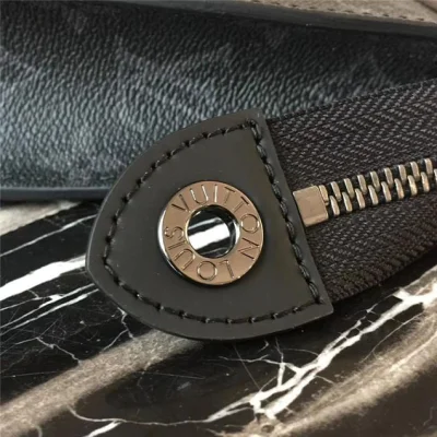 Клатч Louis Vuitton Monogram Eclipse Canvas Pochette Voyage MM M63039 "Black" фото № 7