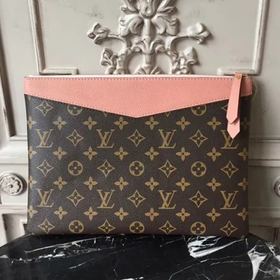 Клатч Louis Vuitton M64590 Daily Pouch Monogram Canvas Peche "Brown" фото № 4