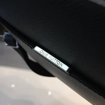 Сумка Louis Vuitton Anton Messenger PM M33427 Taiga Leather "Black" фото № 8