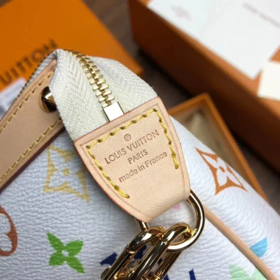 Сумка Louis Vuitton Pochette Accessoires M92649 Monogram Multicolore Blanc "White" фото № 6