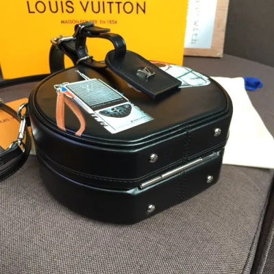 Сумка Louis Vuitton Petite Boite Chapeau M43659 Epi Leather "Black" фото № 6