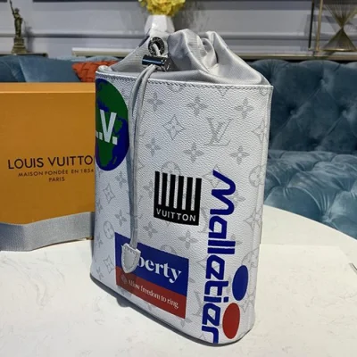 Сумка Louis Vuitton Chalk Sling Bag M44629 Monogram Canvas "White" фото № 3