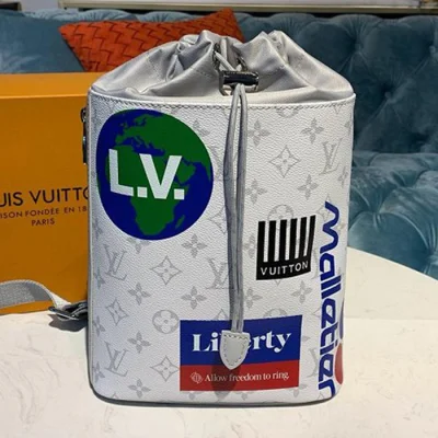 Сумка Louis Vuitton Chalk Sling Bag M44629 Monogram Canvas "White" фото № 2