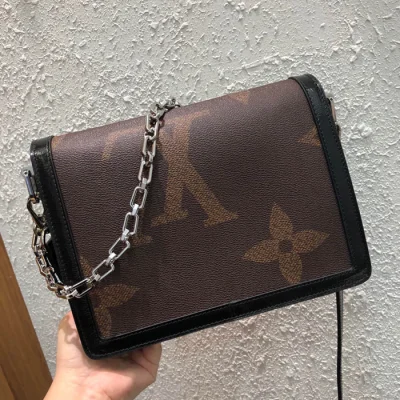 Сумка Louis Vuitton Dauphine MM M44599 Monogram Coated Canvas "Brown" фото № 5