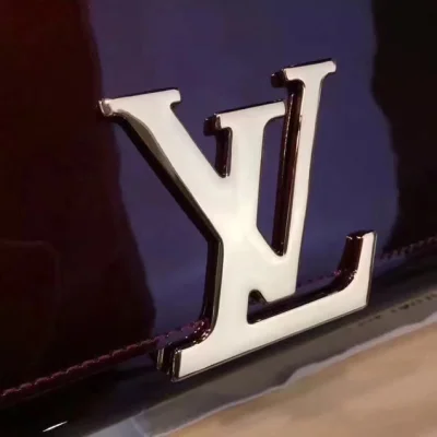 Сумка Louis Vuitton CHAIN LOUISE GM M94425 "Purple" фото № 4 Сумка Louis Vuitton CHAIN LOUISE GM M94425 "Purple" фото № 4