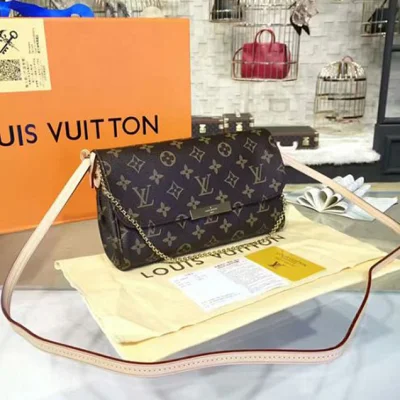 Сумка Louis Vuitton M40718 Favorite MM Monogram Canvas "Brown" фото № 2 Сумка Louis Vuitton M40718 Favorite MM Monogram Canvas "Brown" фото № 2