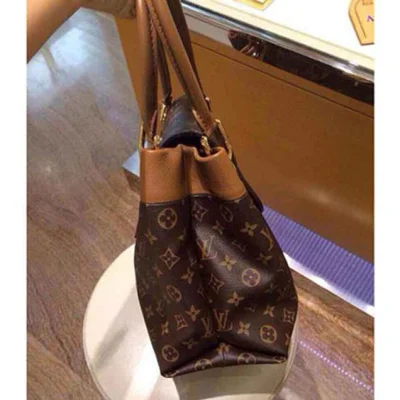 Сумка Louis Vuitton M40925 Olympe Shoulder Bag Monogram Canvas "Brown" фото № 4 Сумка Louis Vuitton M40925 Olympe Shoulder Bag Monogram Canvas "Brown" фото № 4