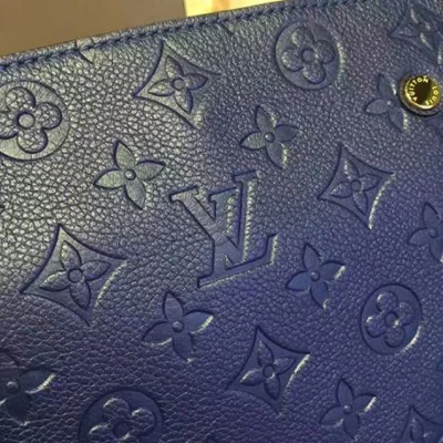 Сумка Louis Vuitton M41309 Montaigne MM Tote Bag Monogram Empreinte Leather "Navy Blue" фото № 6 Сумка Louis Vuitton M41309 Montaigne MM Tote Bag Monogram Empreinte Leather "Navy Blue" фото № 6