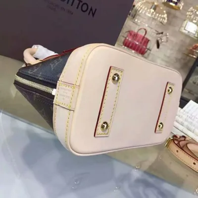 Сумка Louis Vuitton M53152 Alma BB Tote Bag Monogram Canvas "Brown" фото № 8 Сумка Louis Vuitton M53152 Alma BB Tote Bag Monogram Canvas "Brown" фото № 8