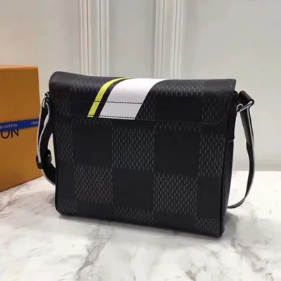 Сумка Louis Vuitton N44002 District PM Messenger Bag Damier Cobalt Canvas "Navy Blue" фото № 4