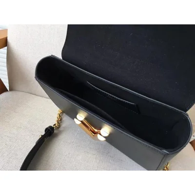 Сумка Louis Vuitton Monogram Canvas Twist MM M43639 "Black" фото № 9 Сумка Louis Vuitton Monogram Canvas Twist MM M43639 "Black" фото № 9