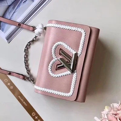 Сумка Louis Vuitton Epi Leather Twist MM M53126 "Pink" фото № 3