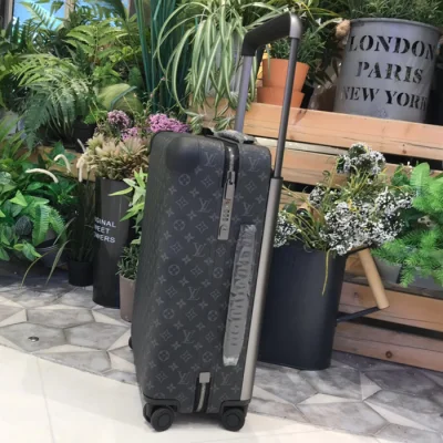 Чемодан Louis Vuitton Horizon 50 N23210 Damier Graphite Canvas "Graphite" фото № 3