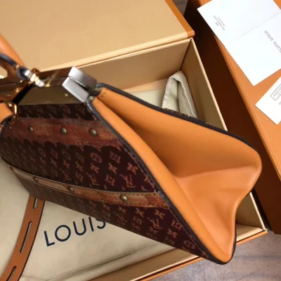 Сумка Louis Vuitton Crown Frame M43946 Monogram Canvas "Brown" фото № 5