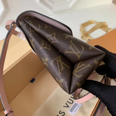 Сумка Louis Vuitton Locky BB M44080 Monogram Canvas Rose Poudre Pink "Brown" фото № 5