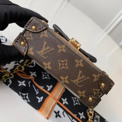 Сумка Louis Vuitton Pochette Trunk Verticale M67873 Monogram Reverse Coated Canvas "Brown" фото № 5
