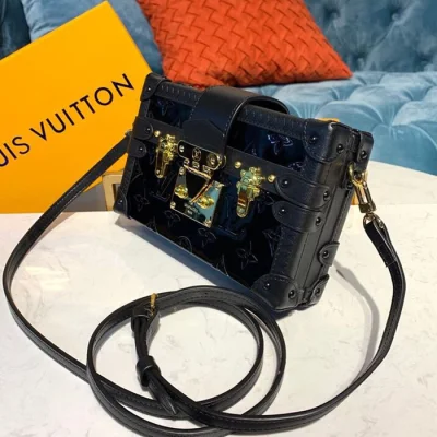 Сумка Louis Vuitton Petite Malle M54180 Monogram Vernis "Black" фото № 4 Сумка Louis Vuitton Petite Malle M54180 Monogram Vernis "Black" фото № 4