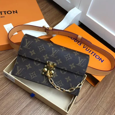 Сумка Louis Vuitton S Lock Belt Pouch PM M44667 Monogram Canvas "Brown" фото № 2 Сумка Louis Vuitton S Lock Belt Pouch PM M44667 Monogram Canvas "Brown" фото № 2