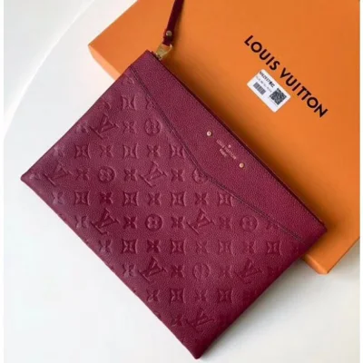 Клатч Louis Vuitton Monogram Empreinte Daily Pouch Clutch Bag 2018 "Purple" фото № 2