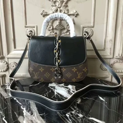 Сумка Louis Vuitton M44115 Chain It Bag PM Tote Bag Monogram Canvas "Brown" фото № 2 Сумка Louis Vuitton M44115 Chain It Bag PM Tote Bag Monogram Canvas "Brown" фото № 2