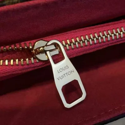 Сумка Louis Vuitton M50070 Pallas Chain Shoulder Bag Monogram Canvas "Brown" фото № 10 Сумка Louis Vuitton M50070 Pallas Chain Shoulder Bag Monogram Canvas "Brown" фото № 10