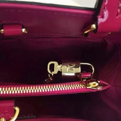 Сумка Louis Vuitton M50581 Montaigne BB Tote Bag Monogram Vernis "Pink" фото № 8