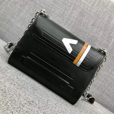 Сумка Louis Vuitton Twist PM M54913 Epi Leather "Black" фото № 3