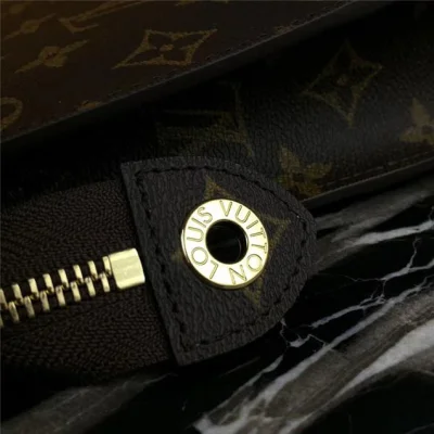 Клатч Louis Vuitton Monogram Canvas Pochette Voyage MM M63066 "Brown" фото № 7