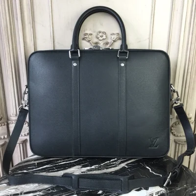 Портфель Louis Vuitton Porte-Documents Voyage PM M30638 Taiga Leather "Black" фото № 2