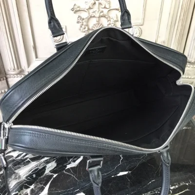 Портфель Louis Vuitton Porte-Documents Voyage PM M30638 Taiga Leather "Black" фото № 8