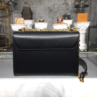 Сумка Louis Vuitton Twist MM M52510 Epi Leather "Black" фото № 4 Сумка Louis Vuitton Twist MM M52510 Epi Leather "Black" фото № 4