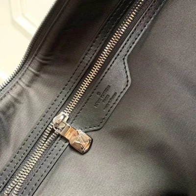 Сумка Louis Vuitton Alpha Hobo M44164 Monogram Coated Canvas "Galaxy" фото № 10 Сумка Louis Vuitton Alpha Hobo M44164 Monogram Coated Canvas "Galaxy" фото № 10