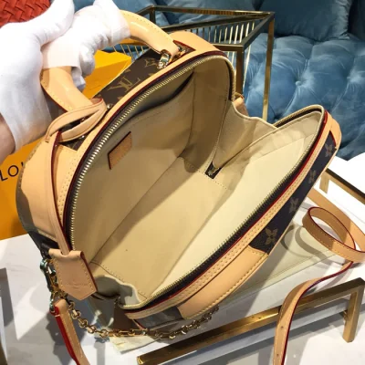 Сумка Louis Vuitton Mini Luggage M44581 Monogram Canvas "Brown" фото № 9 Сумка Louis Vuitton Mini Luggage M44581 Monogram Canvas "Brown" фото № 9