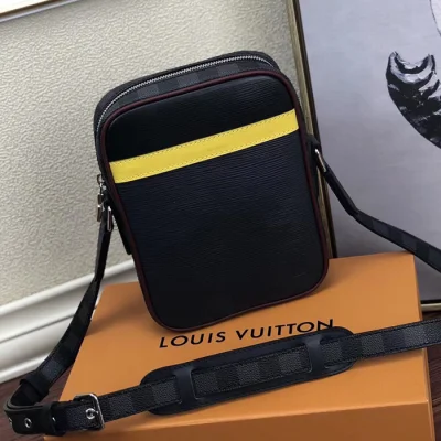 Сумка Louis Vuitton Danube Slim M55100 Epi Leather "Navy Blue" фото № 3 Сумка Louis Vuitton Danube Slim M55100 Epi Leather "Navy Blue" фото № 3