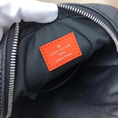 Сумка Louis Vuitton Danube Slim M55100 Epi Leather "Navy Blue" фото № 10 Сумка Louis Vuitton Danube Slim M55100 Epi Leather "Navy Blue" фото № 10