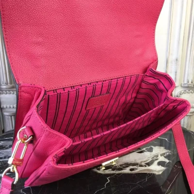 Сумка Louis Vuitton Pochette Metis 25cm Bag Monogram Empreinte Canvas Spring Summer 2018 Collection M44291 Freesia "Pink" фото № 9 Сумка Louis Vuitton Pochette Metis 25cm Bag Monogram Empreinte Canvas Spring Summer 2018 Collection M44291 Freesia "Pink" фото № 9