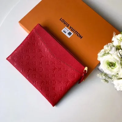 Клатч Louis Vuitton Monogram Empreinte Daily Pouch Clutch Bag 2018 "Red" фото № 3