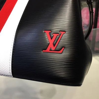 Сумка Louis Vuitton NeoNoe Bucket M52161 Noir Epi Leather 2018 "Black" фото № 5