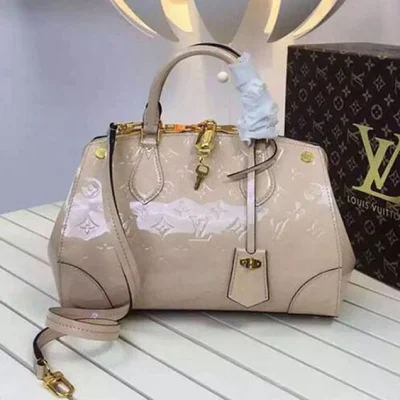 Сумка Louis Vuitton M50421 Santa Monica Tote Bag Monogram Vernis "Beige" фото № 2