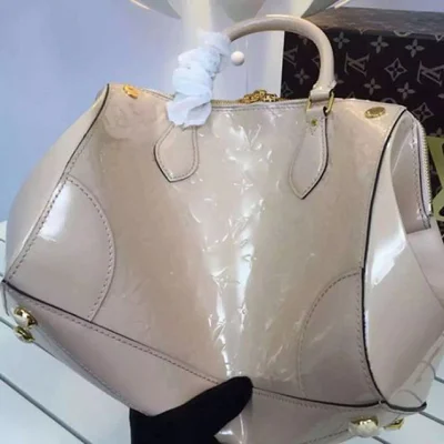 Сумка Louis Vuitton M50421 Santa Monica Tote Bag Monogram Vernis "Beige" фото № 9