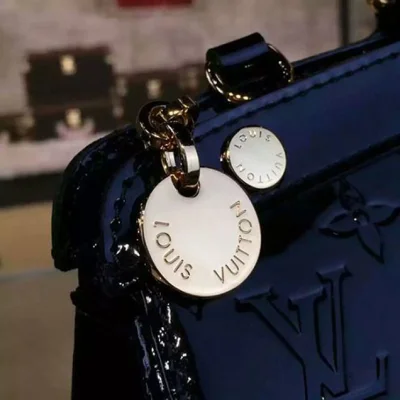 Сумка Louis Vuitton M90271 Brea MM Tote Bag Monogram Vernis "Black" фото № 5