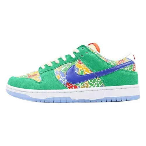 Nike Dunk Low "Foam Finger"