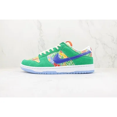 Nike Dunk Low "Foam Finger" фото № 2
