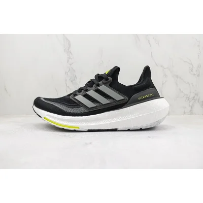 Adidas Ultraboost Light "Core Black" фото № 2 Adidas Ultraboost Light "Core Black" фото № 2