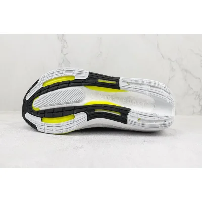 Adidas Ultraboost Light "Core Black" фото № 8 Adidas Ultraboost Light "Core Black" фото № 8