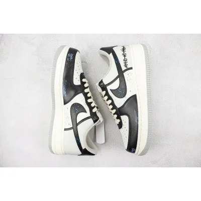 Nike Air Force 1 Low "Hold Me Tight" фото № 7