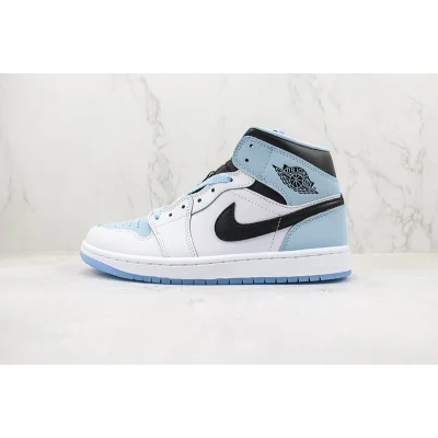 Air Jordan 1 Mid SE "Ice Blue" фото № 2